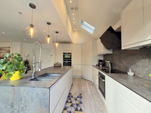 Photo 14- click for photo gallery